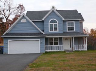 10 Andrews Way, Averill Park, NY 12018