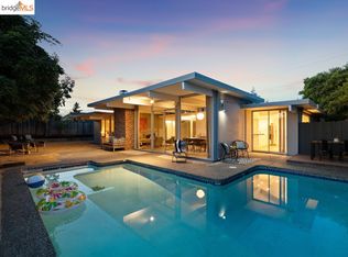 5826 Greenridge Rd, Castro Valley, CA 94552