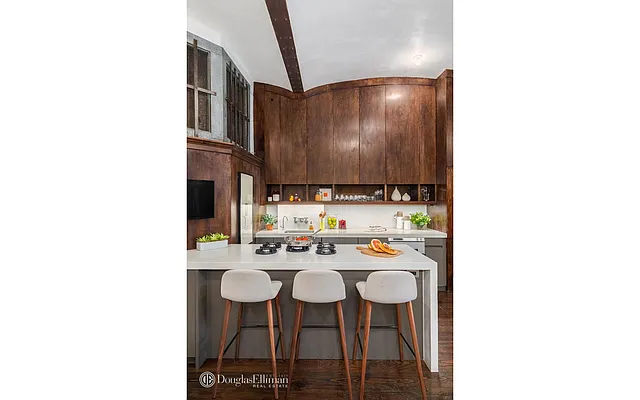 Sold by Douglas Elliman | media 6