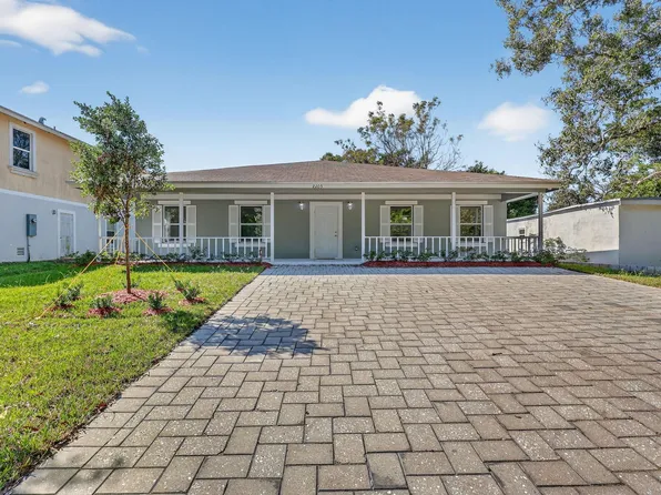 2205 S 33rd St, Fort Pierce, FL 34947