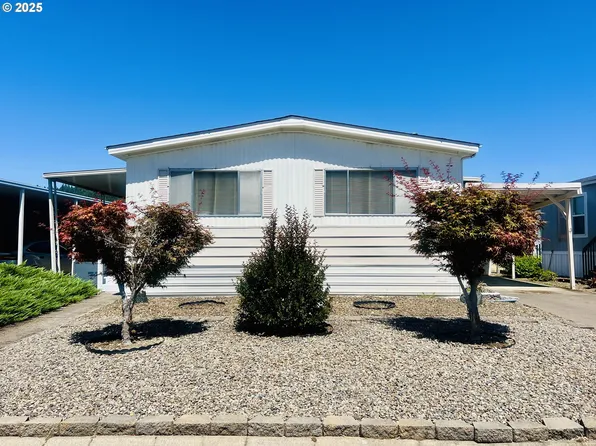 1200 E Central Ave Spc 55, Sutherlin, OR 97479