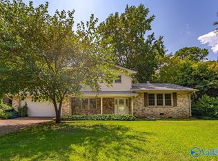 11304 Woodcrest Dr SE, Huntsville, AL 35803