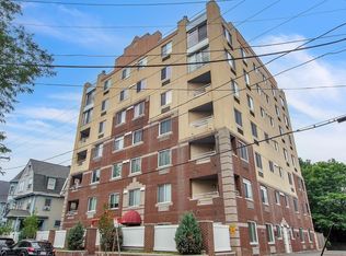 332 Franklin St APT 501, Cambridge, MA 02139