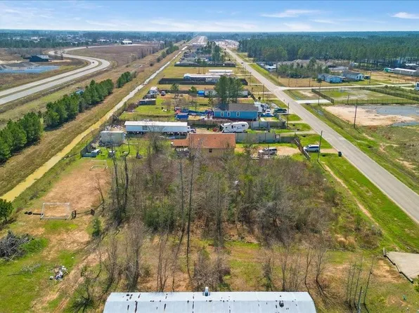 460 County Road 3570, Cleveland, TX 77327