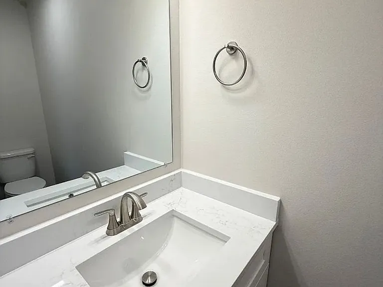 16875 Hanson Dr — Photo 7