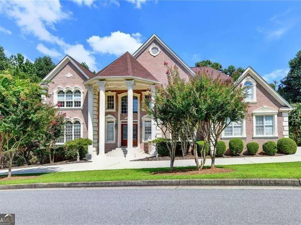 8280 Sentinae Chase Dr, Roswell, GA 30076