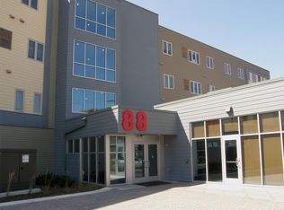 88 Cesar Chavez St APT 336, Saint Paul, MN 55107