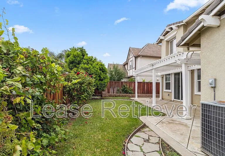 223 W Prosperidad Way — Photo 5