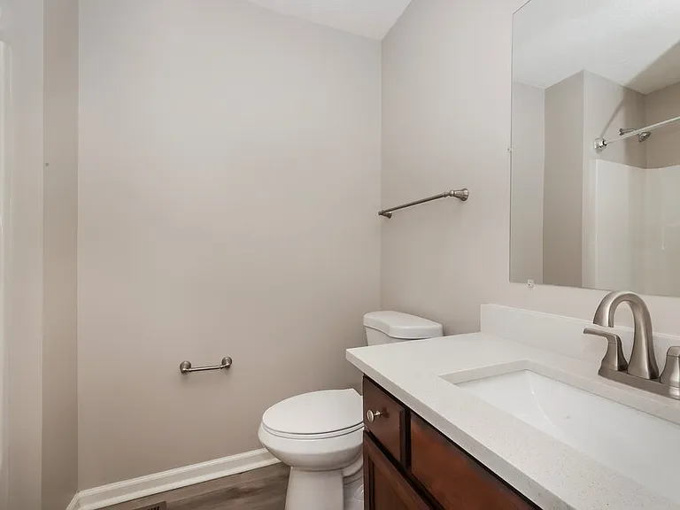 2961 S Rutherford Blvd #B7 — Photo 16