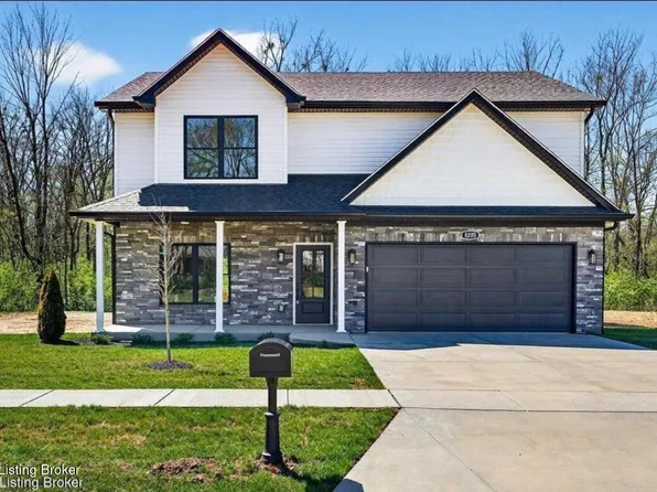 8206 Roseborough Rd, Louisville, KY 40228