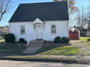 706 E Apple Ave, Owensville, MO 65066