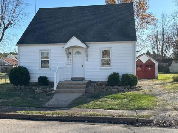 706 E Apple Ave, Owensville, MO 65066