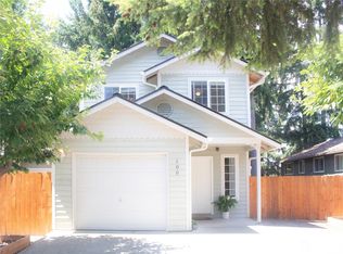 100 NW Lopez Ln, Bremerton, WA 98311