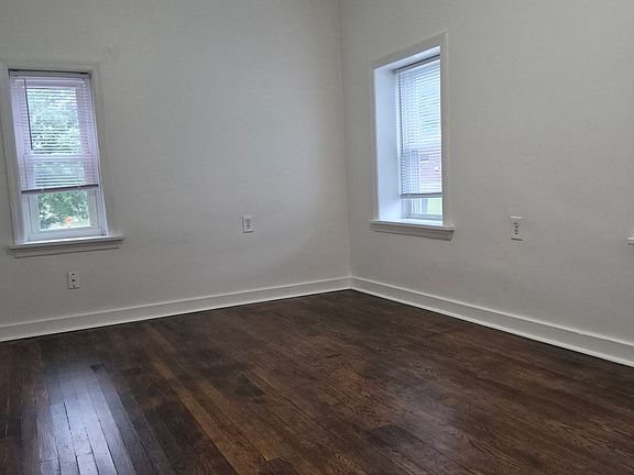 5th image of 316 Limekiln Rd APT B