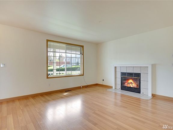 3rd image of 22110 139th Avenue Ct E