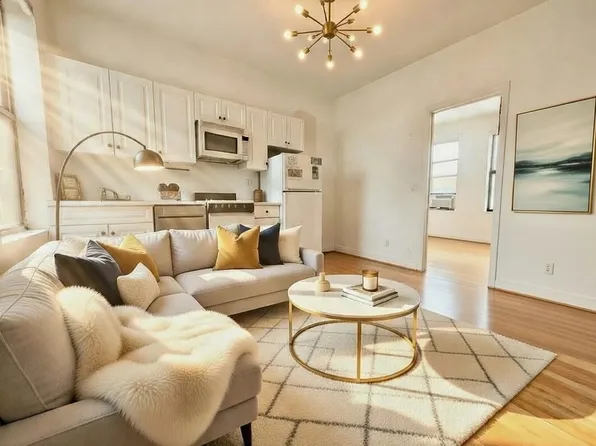 370 West 51st Street image 1 of 3