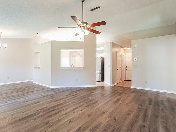 4th image of 3038 Marbon Estates Ln S