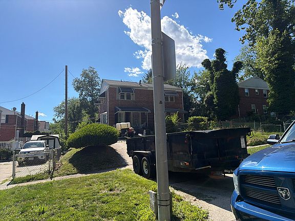 3rd image of 4828 Greenspring Ave
