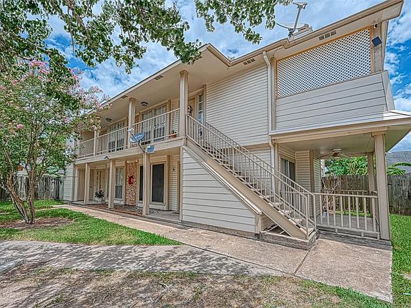 5th image of 11503 Meadow Ln #A