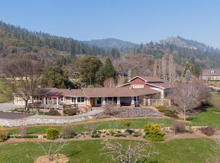 4028 Livingston Rd, Central Point, OR 97502