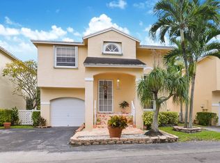 11905 NW 12th St, Pembroke Pines, FL 33026
