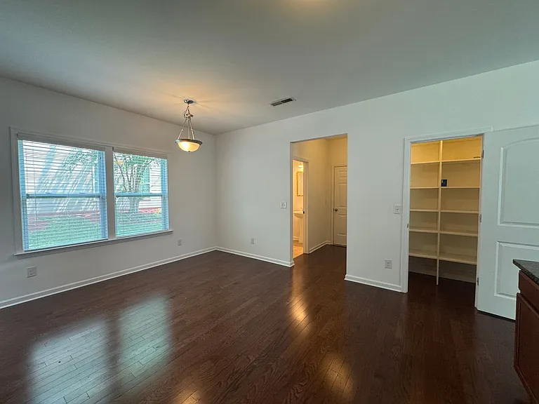 1507 Kellys Landing Dr — Photo 8