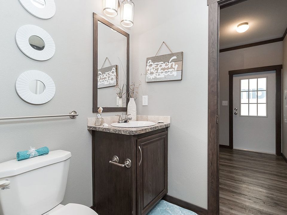 1st image of 129 Pineland Ave #36