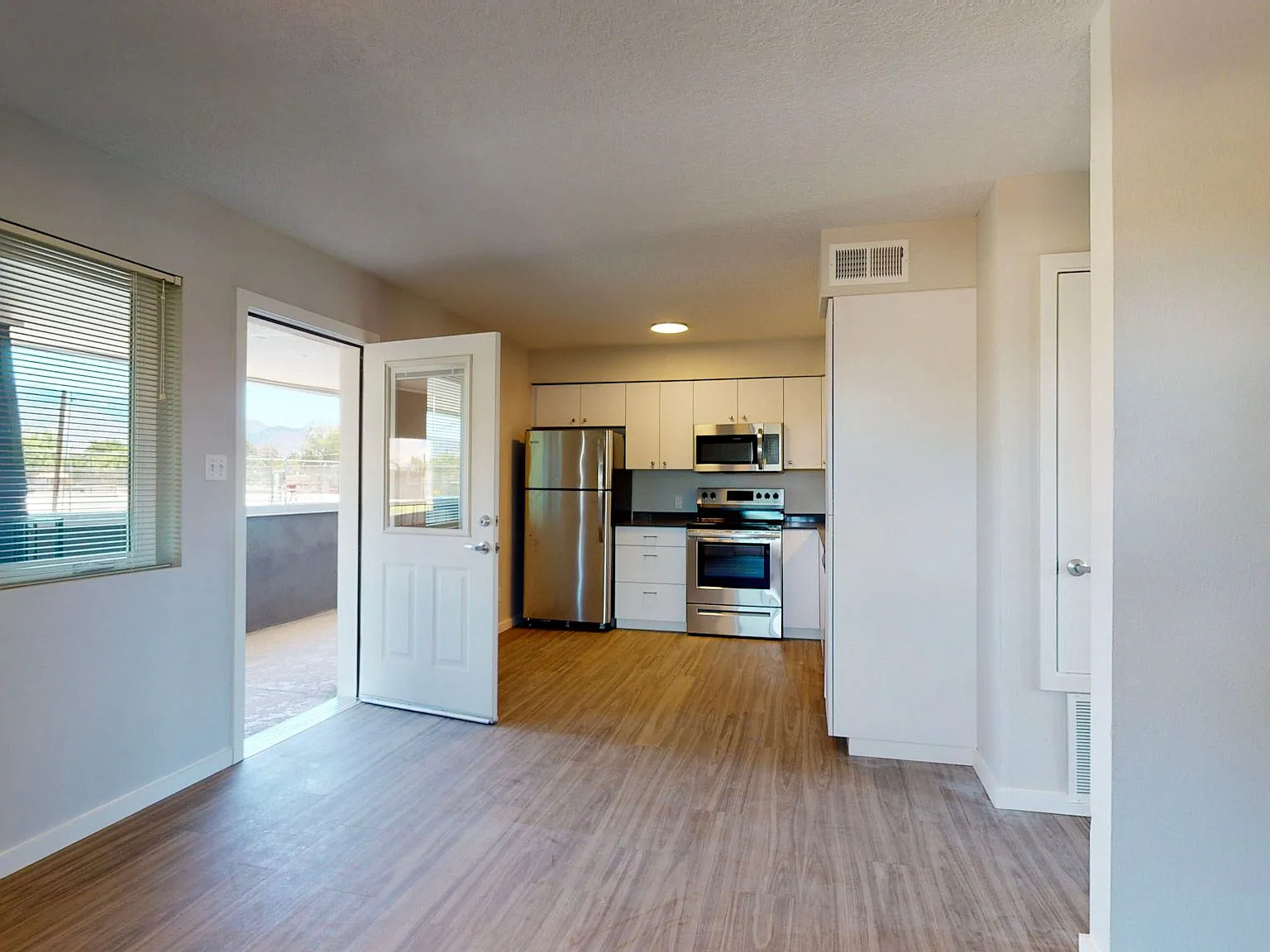 2415 Espanola St NE - Updated Uptown Apartment — Photo 2