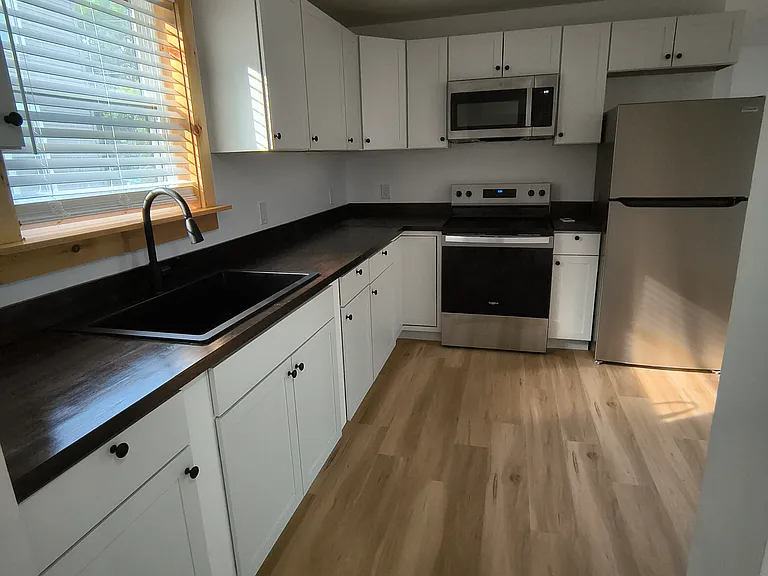 4 Highland Ave — Photo 7