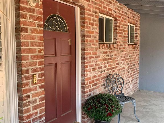 2nd image of 1837 E Tulare Ave