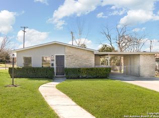 102 Milford Dr, San Antonio, TX 78213