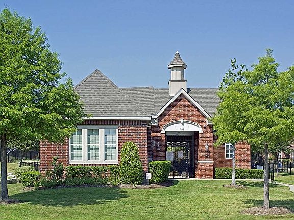 4th image of 253 Club Circle Dr #2780038