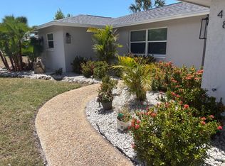 4838 Porpoise Dr, Sarasota, FL 34231