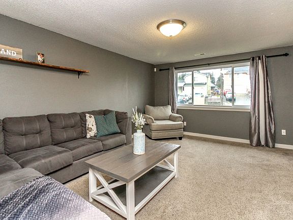 5th image of 8019 S Sheridan Ave
