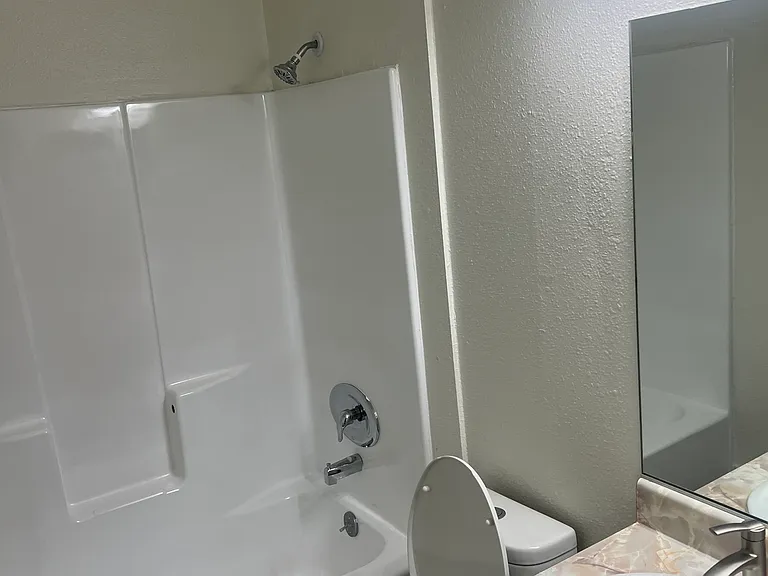 15156 Moorpark St #8 — Photo 5