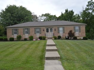 2651 Valley Trails Dr, Villa Hills, KY 41017