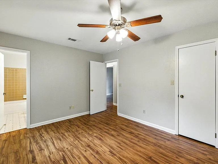 3232 Riddle Dr — Photo 25