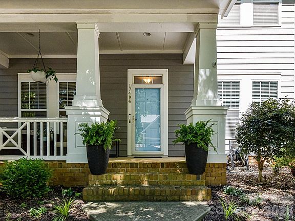 4th image of 17404 Harbor Walk Dr