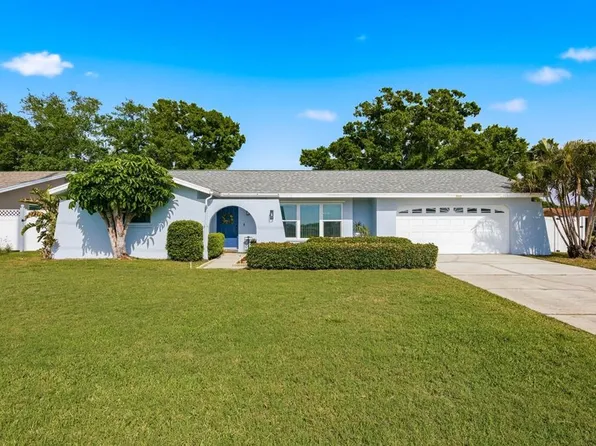 9115 125th St, Seminole, FL 33772