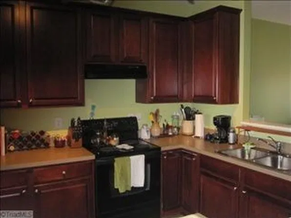 443 Rockbridge Dr, Kernersville, NC 27284