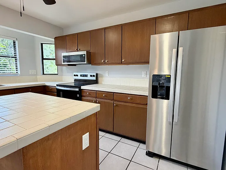 6048 Garrett St — Photo 10