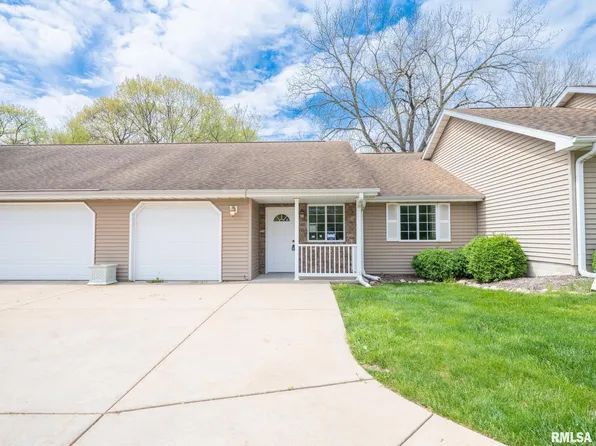 3005 N Molleck Dr #5, Peoria, IL 61604