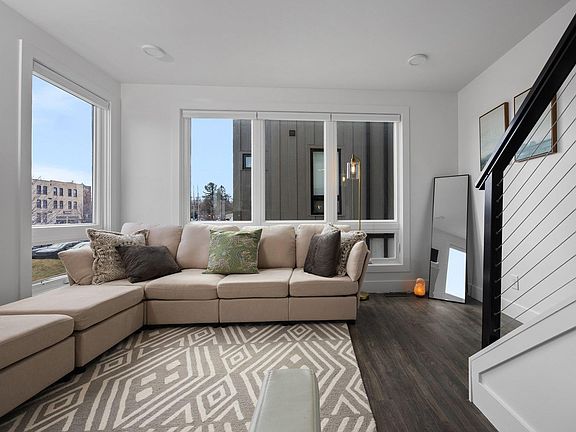 5th image of 134 Gillis St #16