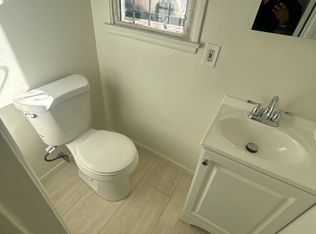 1518 W Cubbon St, Santa Ana, CA 92703