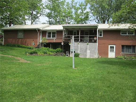 2nd image of 111 Linden St