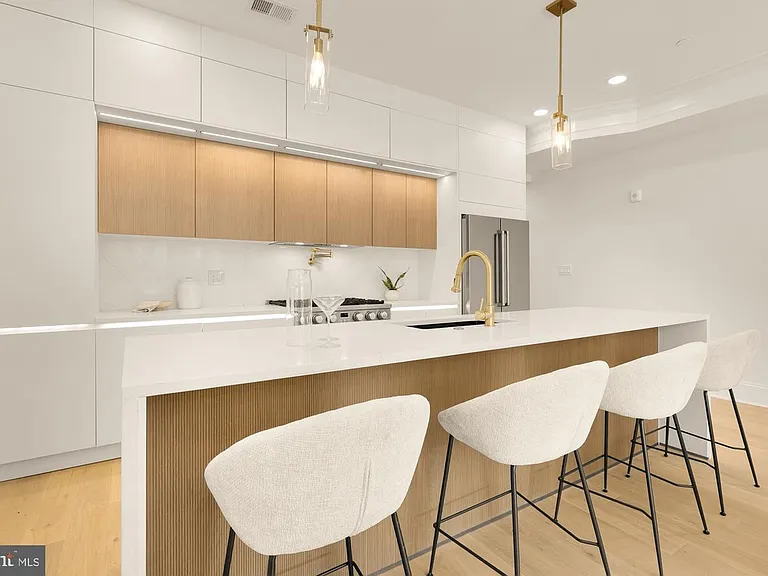 733 Euclid St NW #101 — Photo 18
