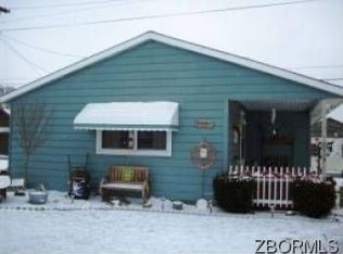 2015 Galena Ave, Zanesville, OH 43701