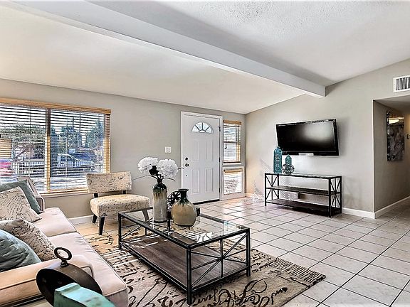 3rd image of 1344 Cliffwood Dr