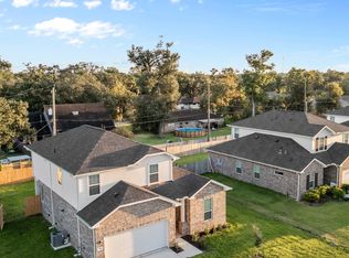 414 Magnolia St, Richwood, TX 77566