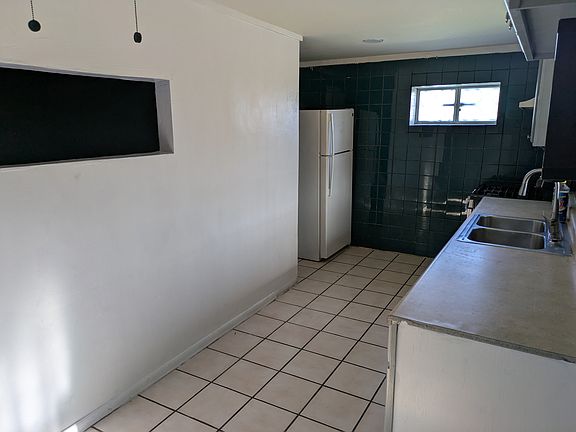 3rd image of 5097 Alhambra Ave #C